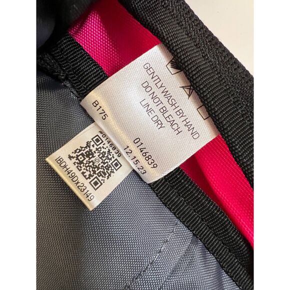 NWT Adidas Striker II Team Backpack in pink and black - Picture 8 of 13